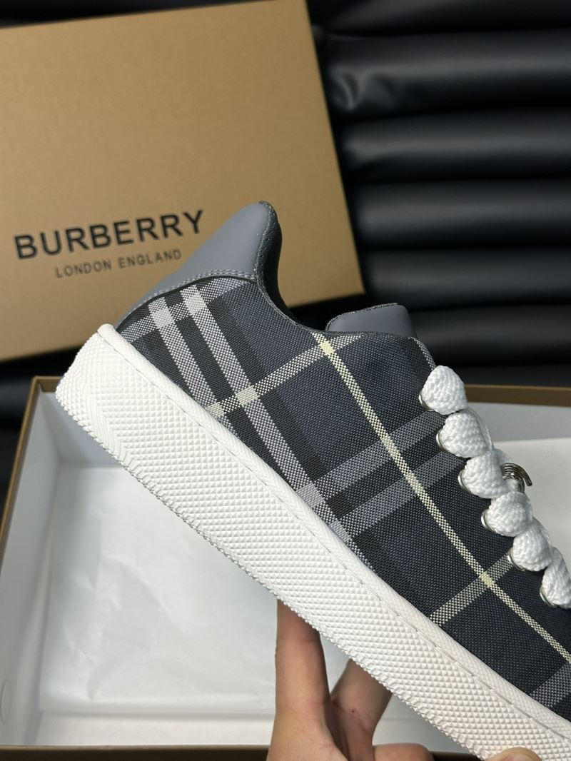 Burberry Low Shoes